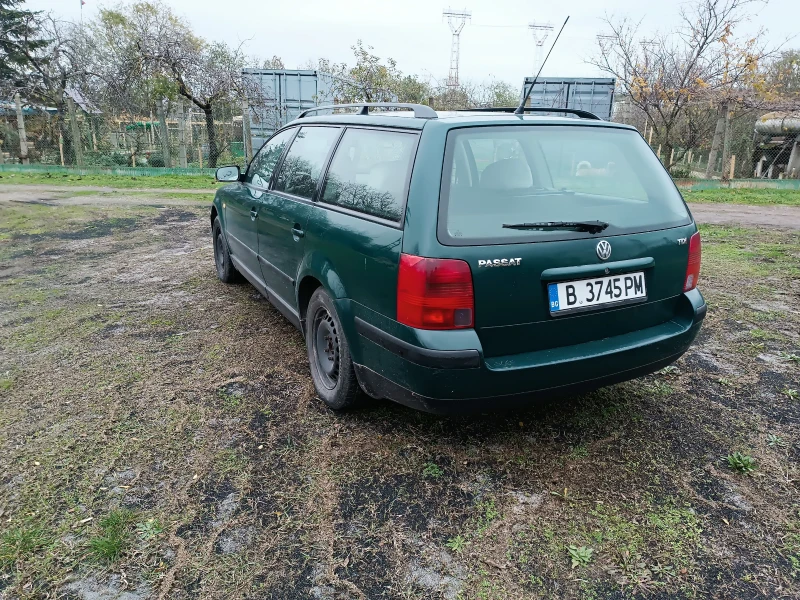 VW Passat, снимка 3 - Автомобили и джипове - 52920489