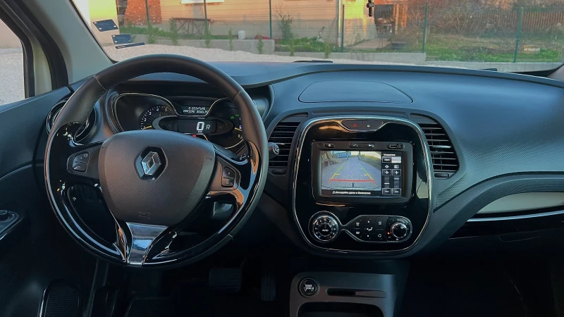 Renault Captur, снимка 5 - Автомобили и джипове - 52928219