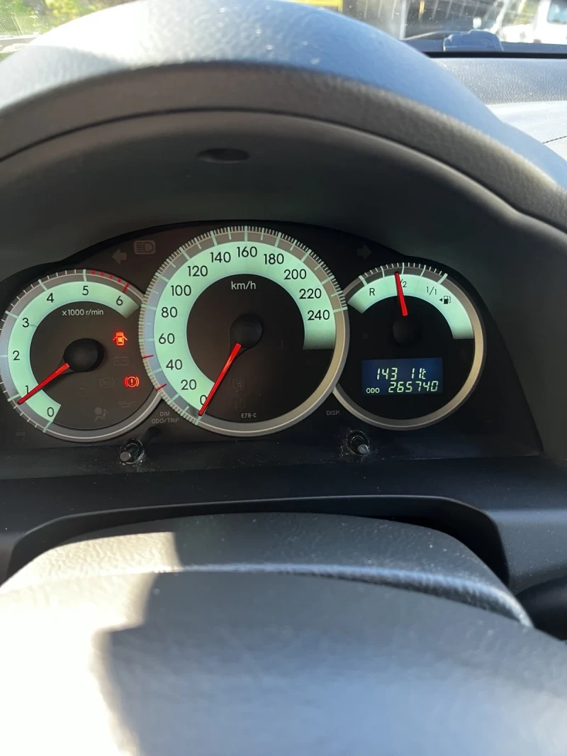 Toyota Corolla verso, снимка 5 - Автомобили и джипове - 53310494