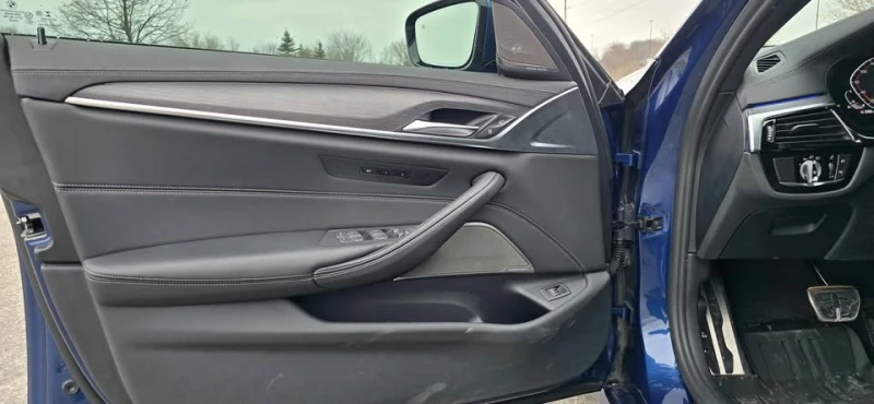 BMW 530 I С РЕГИСТРАЦИЯ & АВТО КРЕДИТ, снимка 10 - Автомобили и джипове - 53512309