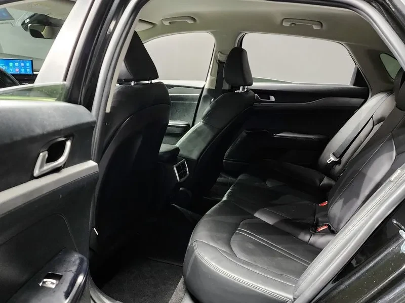 Kia K5 2.0 Trendy, снимка 12 - Автомобили и джипове - 56127635
