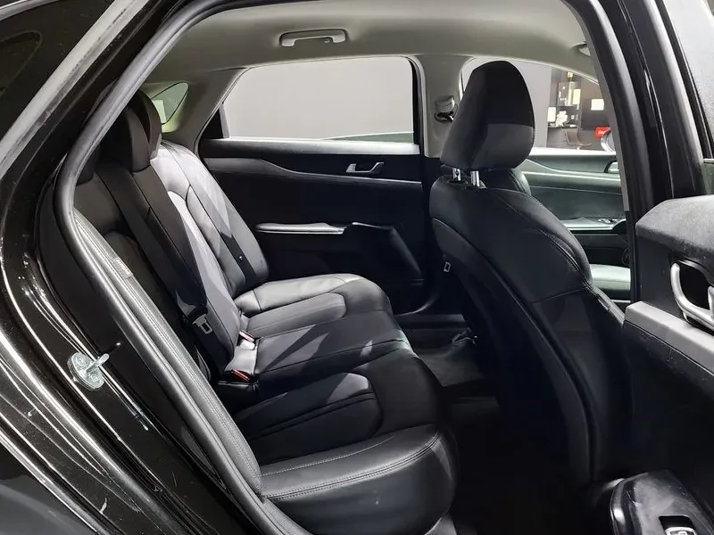 Kia K5 2.0 Trendy, снимка 13 - Автомобили и джипове - 56127635