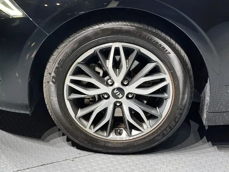 Kia K5 2.0 Trendy, снимка 5 - Автомобили и джипове - 56127635