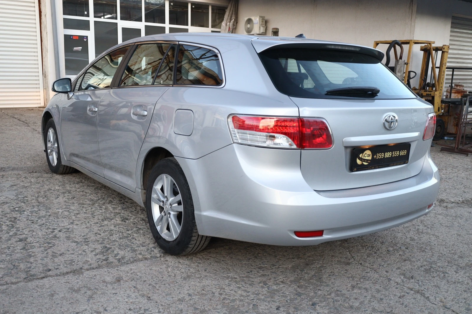 Toyota Avensis 2.0 D-4D 126 к.с.*6 скорости* ТЕМПОМАТ*КЛИМАТРОНИК - изображение 6