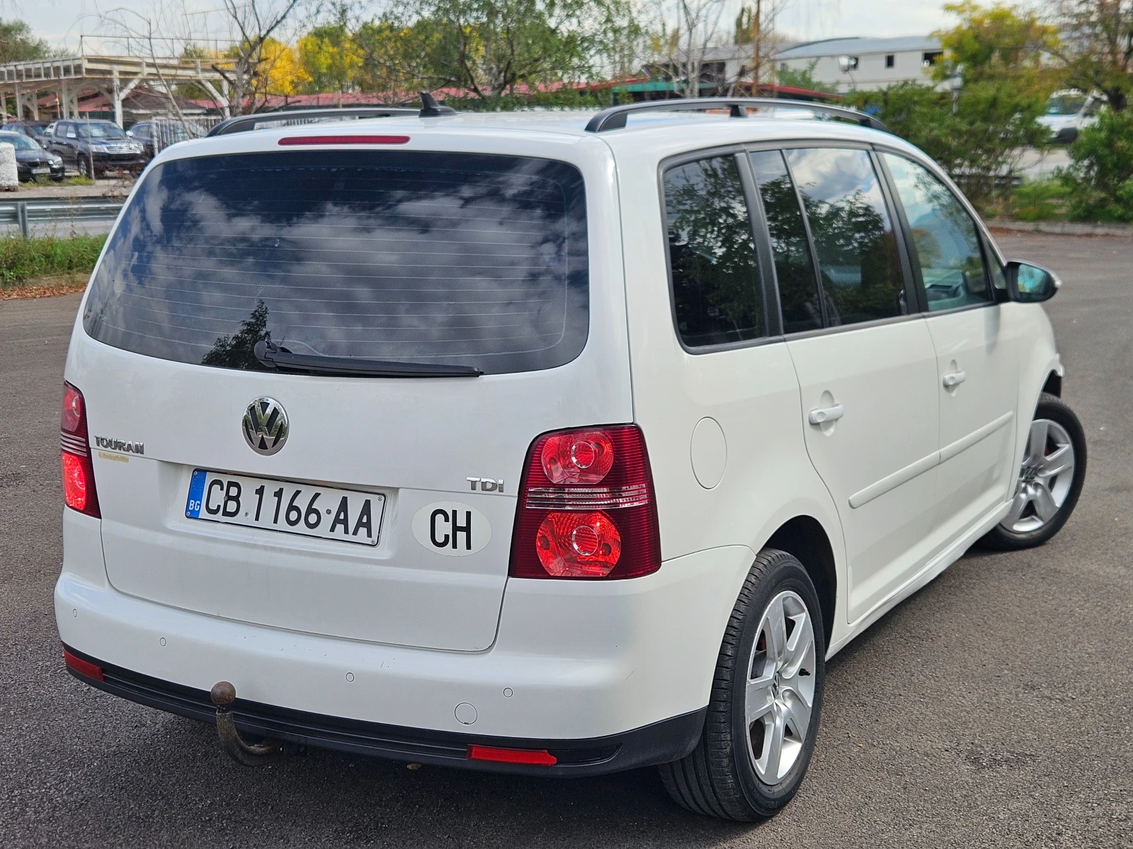 VW Touran 1.9tdi/Avtomat - изображение 5