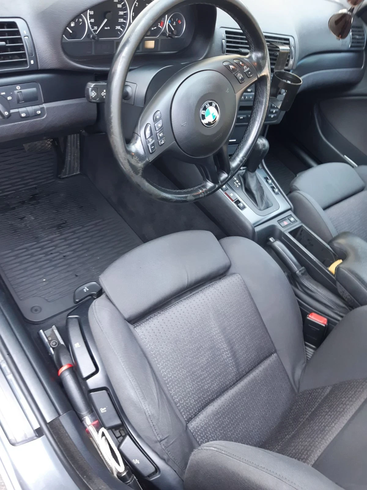 BMW 323  - изображение 5