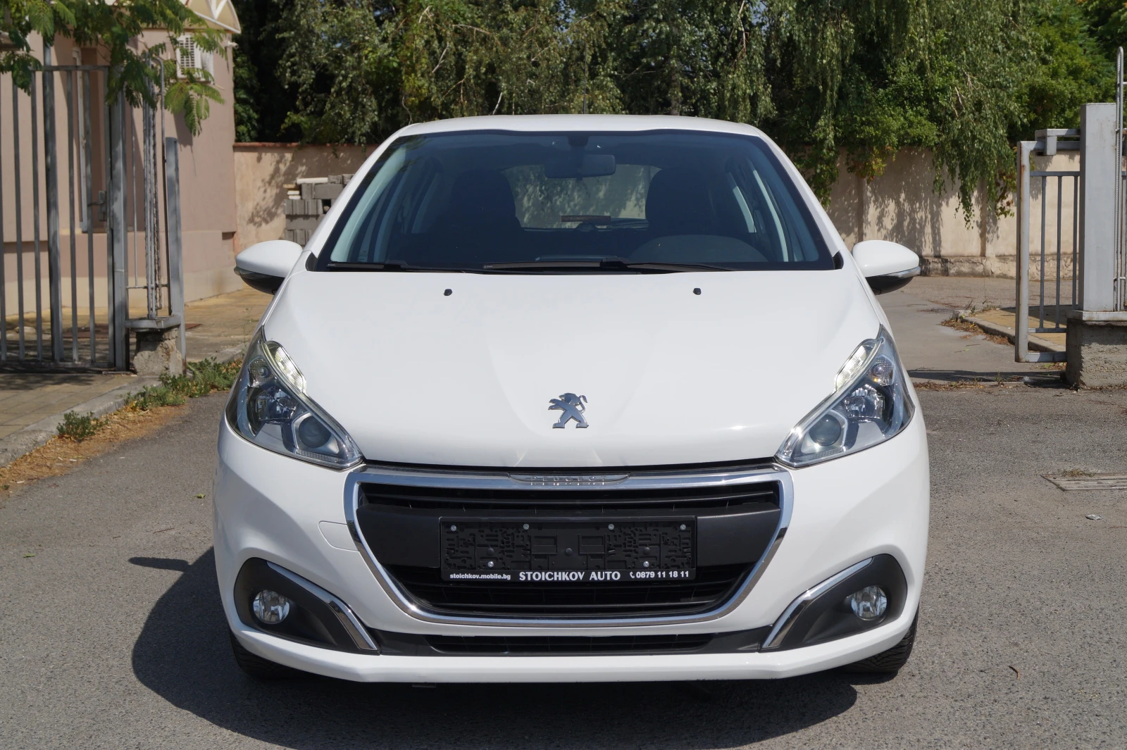 Peugeot 208 1.6d  - изображение 2