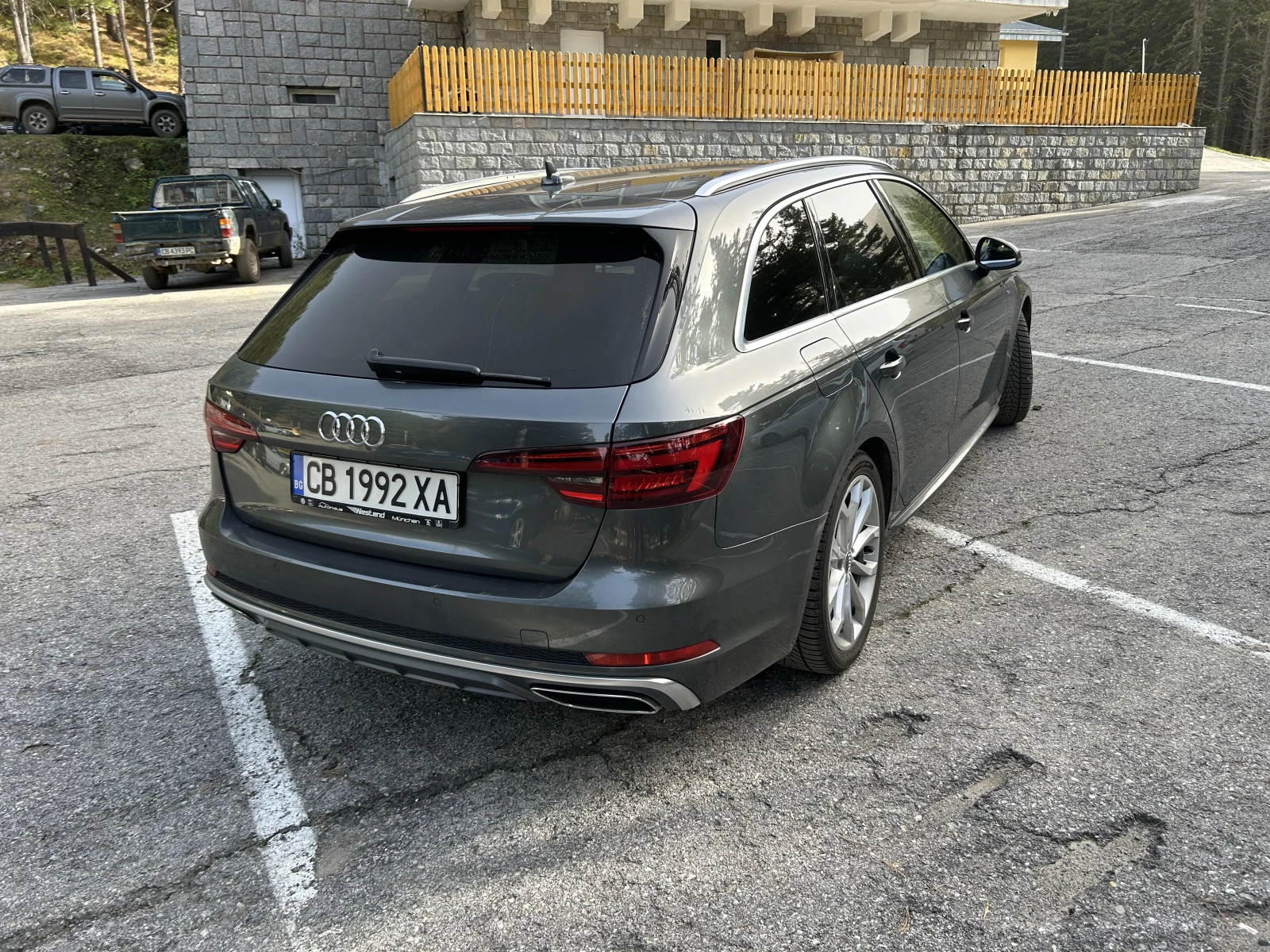 Audi A4 Sport 40 TDI 3xS Line quattro S tronic - изображение 5