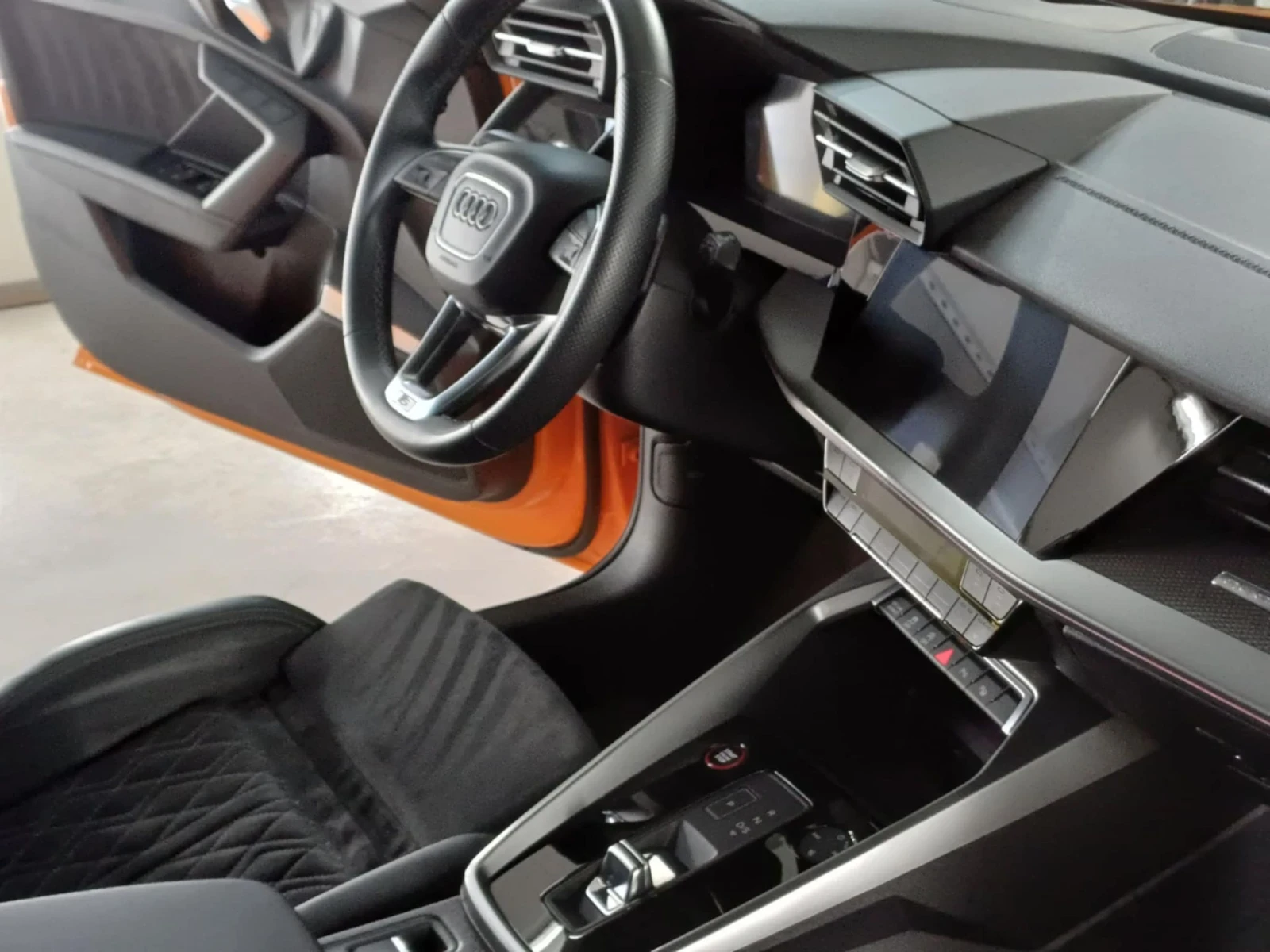 Audi S3 | Mobile.bg   12