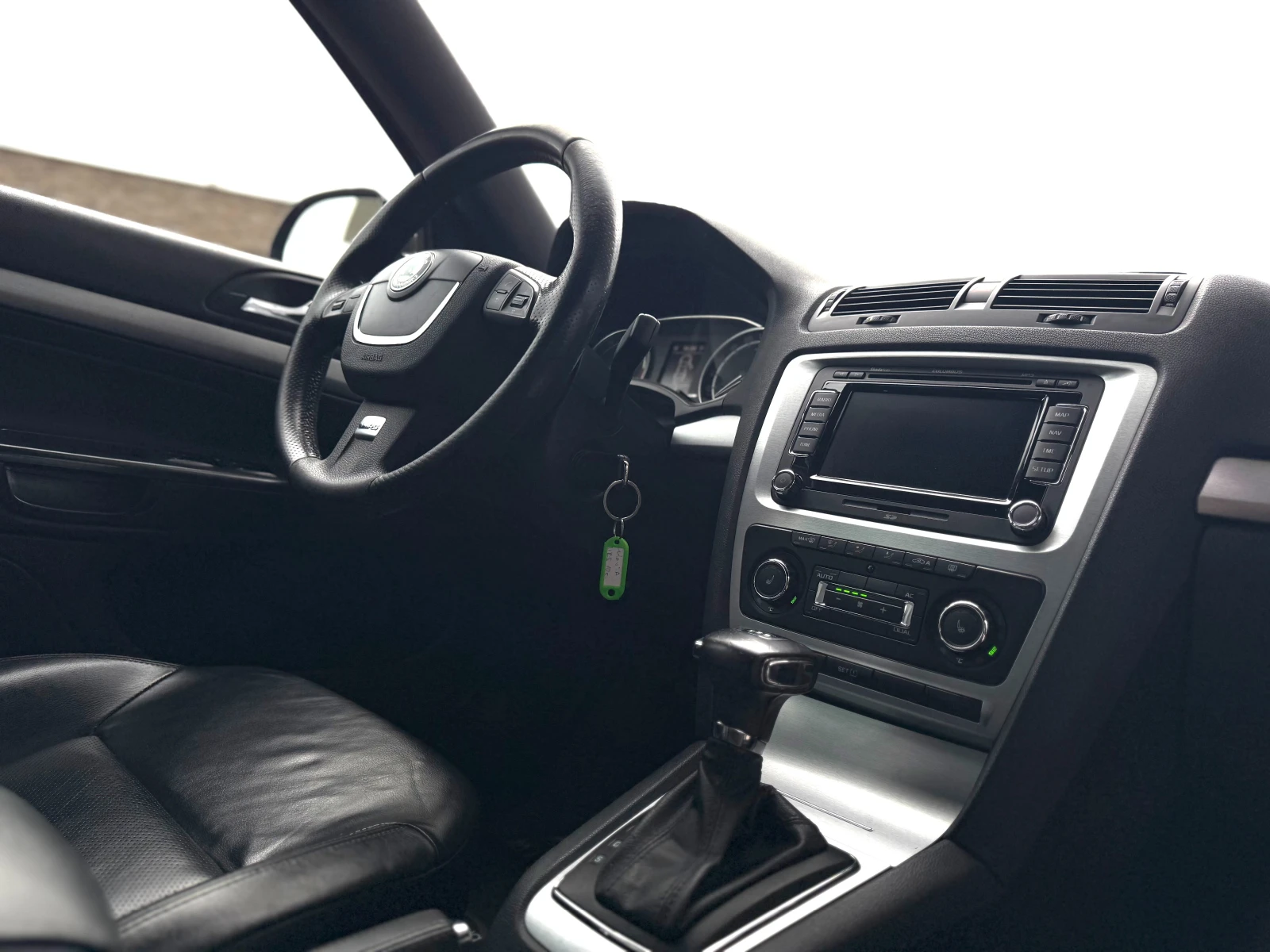 Skoda Octavia 6  / VRS 2.0i 200..  | Mobile.bg   14