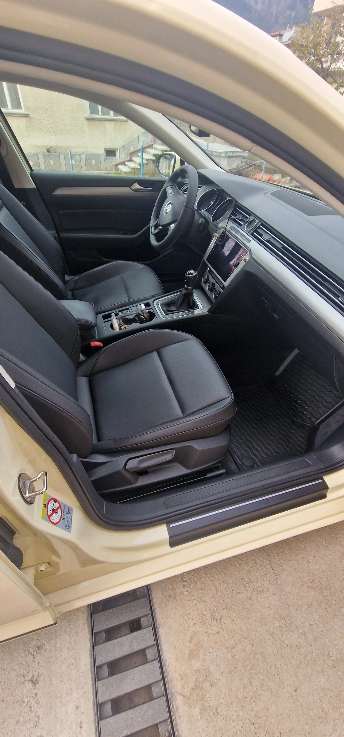 VW Passat  - изображение 10