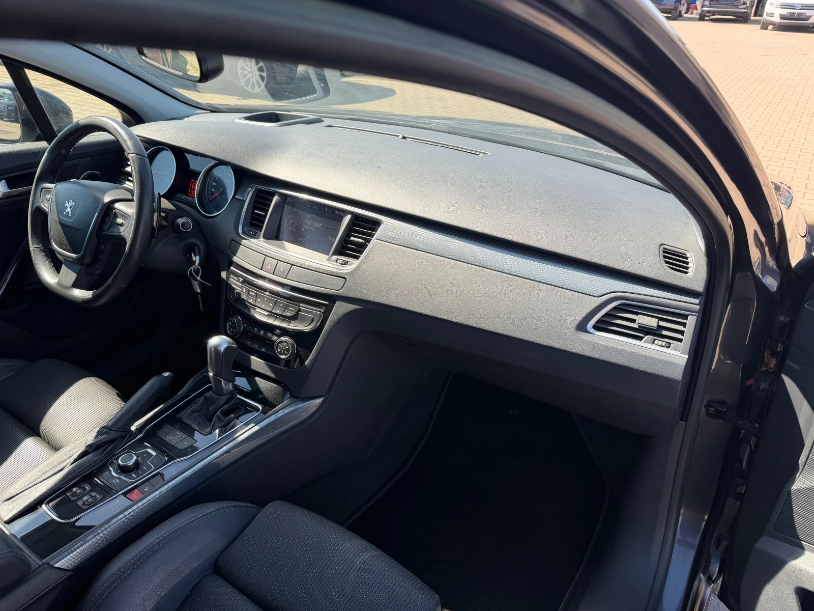 Peugeot 508 2.0HDI AVTOMAT/NAVI/KOJA/PANORAMA EURO 5, снимка 11 - Автомобили и джипове - 52850596