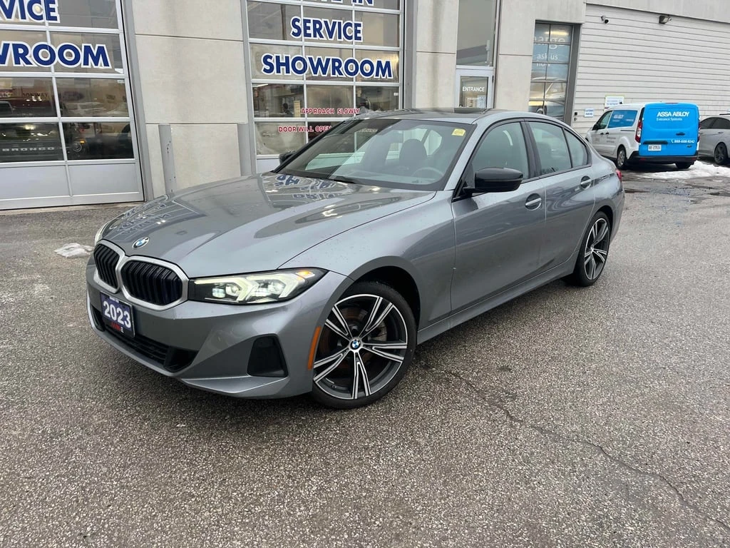 BMW 330 * xDrive * KEYLESS * �������� * ������� *  | Mobile.bg � ����������� 1