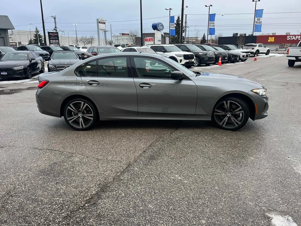 BMW 330 * xDrive * KEYLESS * ПОДГРЕВИ * ШИБИДАХ *  - изображение 3