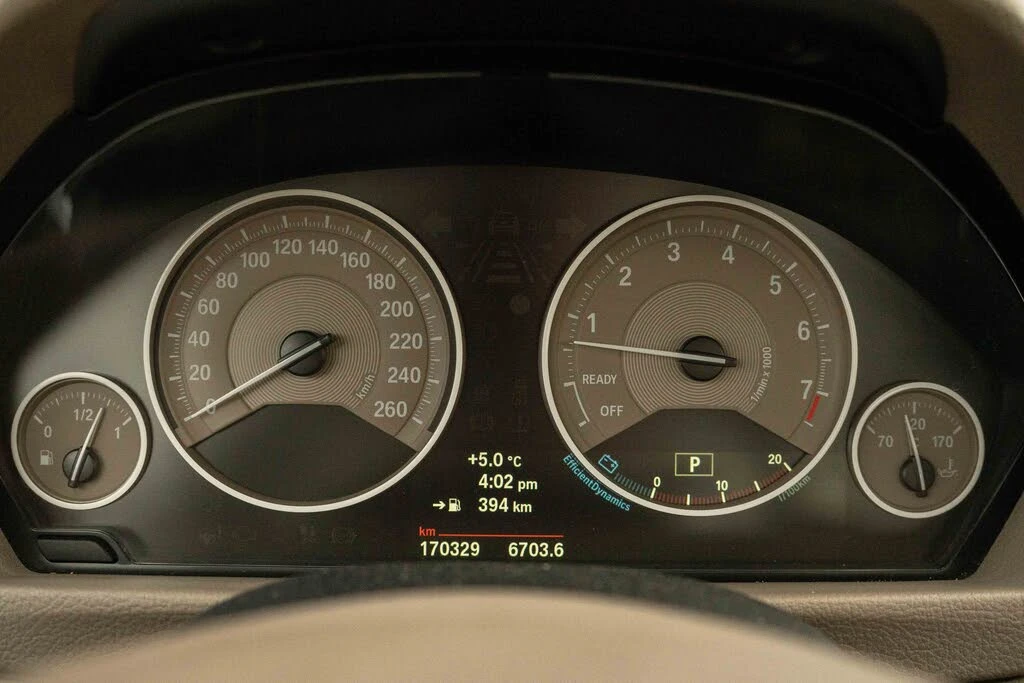 BMW 335 !xDrive!* АвтоКредит* Цена до БГ* , снимка 10 - Автомобили и джипове - 53818111