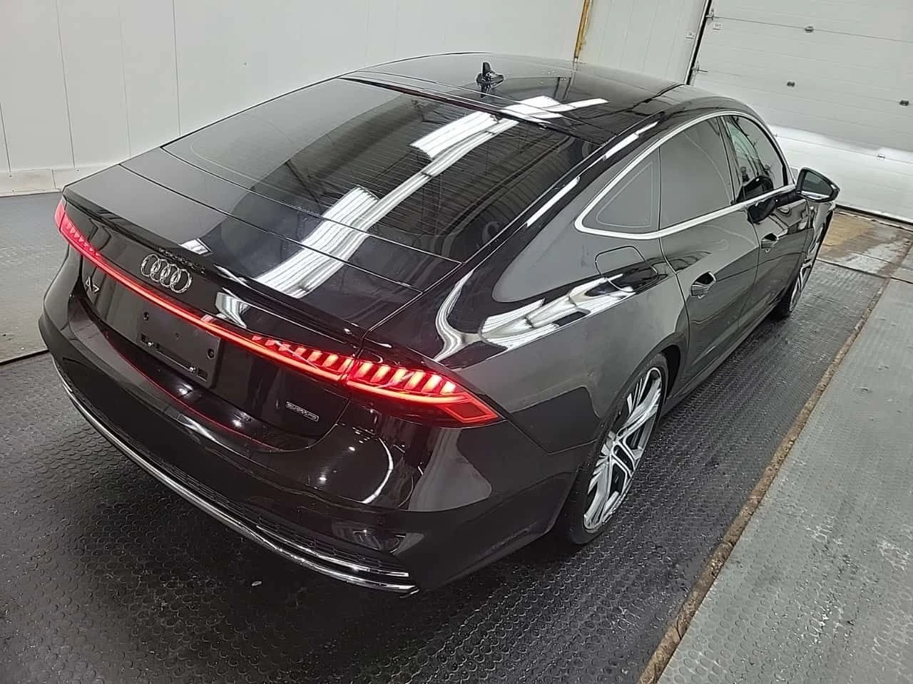 Audi A7 * TECHNIK * ДИСТРОНИК* 360 КАМЕРА* ПОДГРЕВИ+ ОБДУХ, снимка 4 - Автомобили и джипове - 53933384