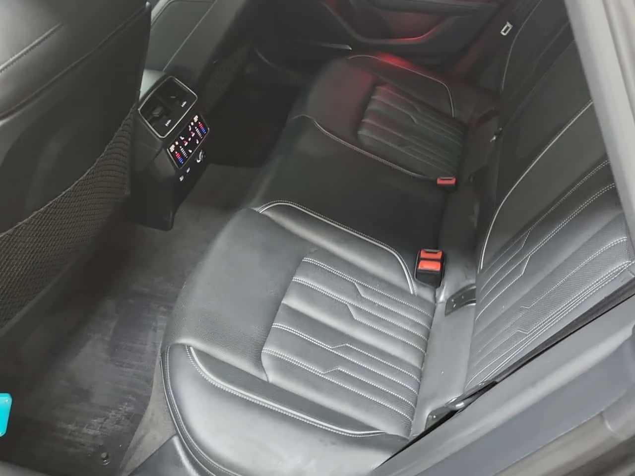 Audi A7 * TECHNIK * ДИСТРОНИК* 360 КАМЕРА* ПОДГРЕВИ+ ОБДУХ, снимка 13 - Автомобили и джипове - 53933384