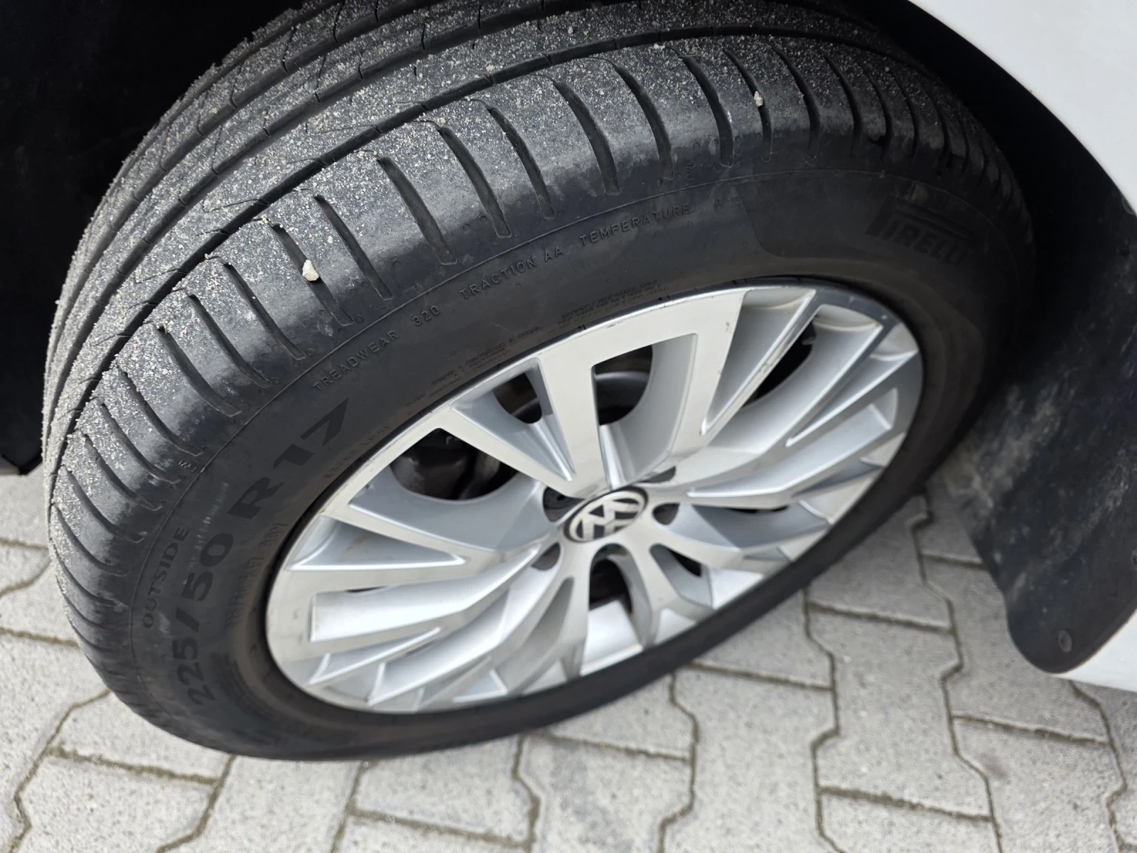 VW Sharan 2.0TDi DSG High-line 177k Лизинг, снимка 17 - Автомобили и джипове - 53958368