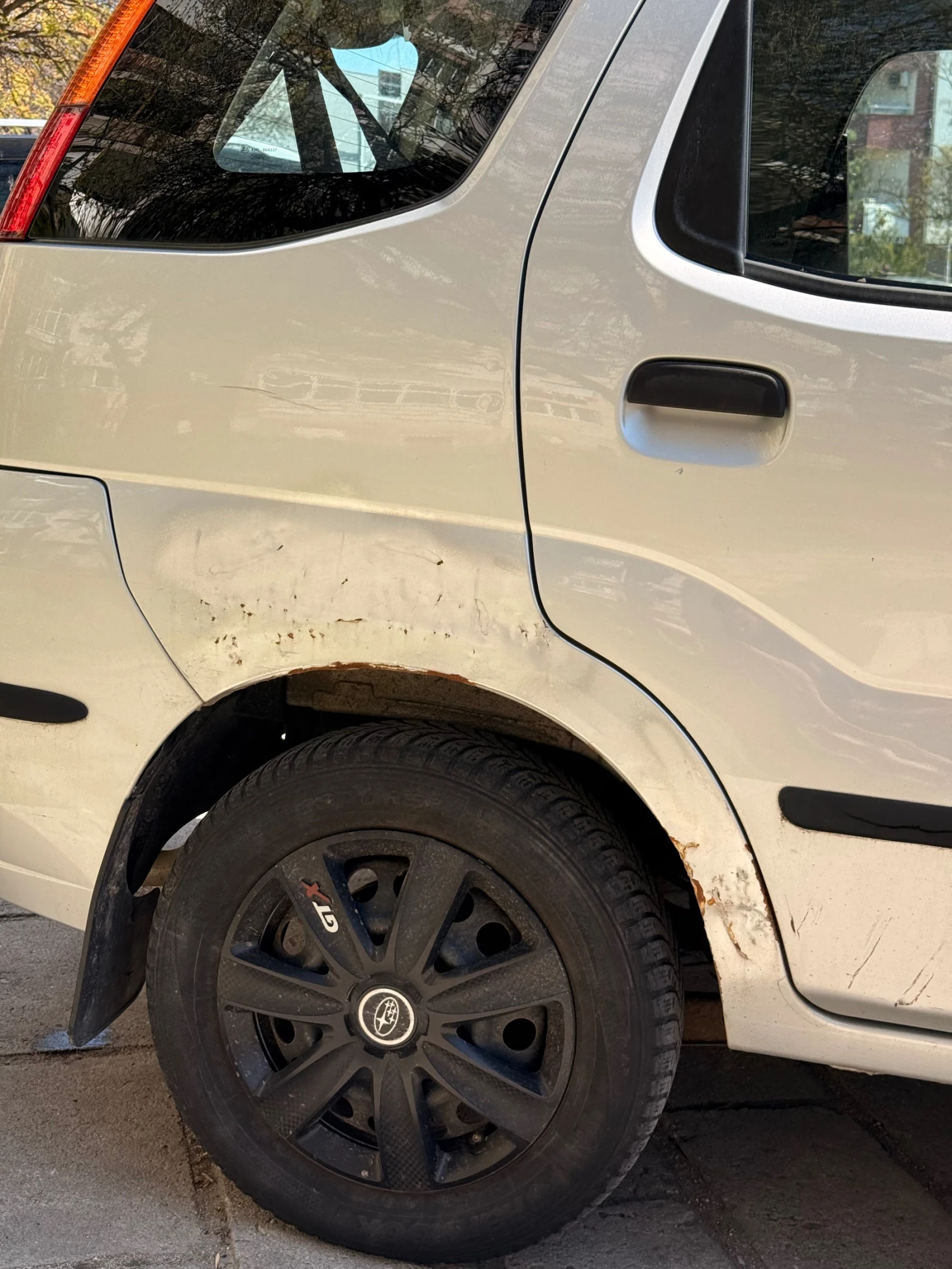 Subaru Justy, снимка 10 - Автомобили и джипове - 54226575