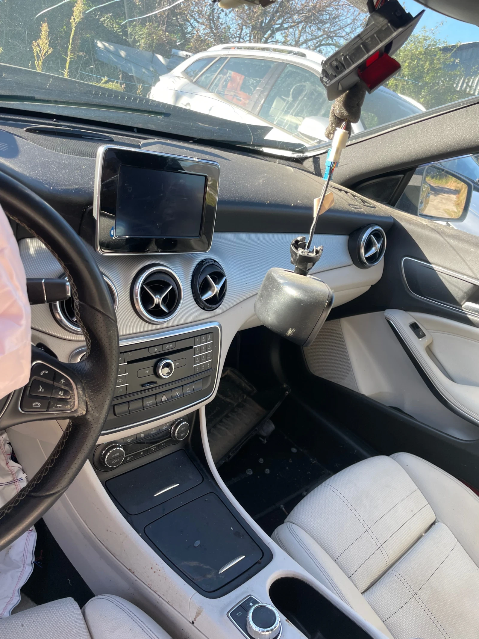 Mercedes-Benz CLA 2.2, снимка 5 - Автомобили и джипове - 54316547