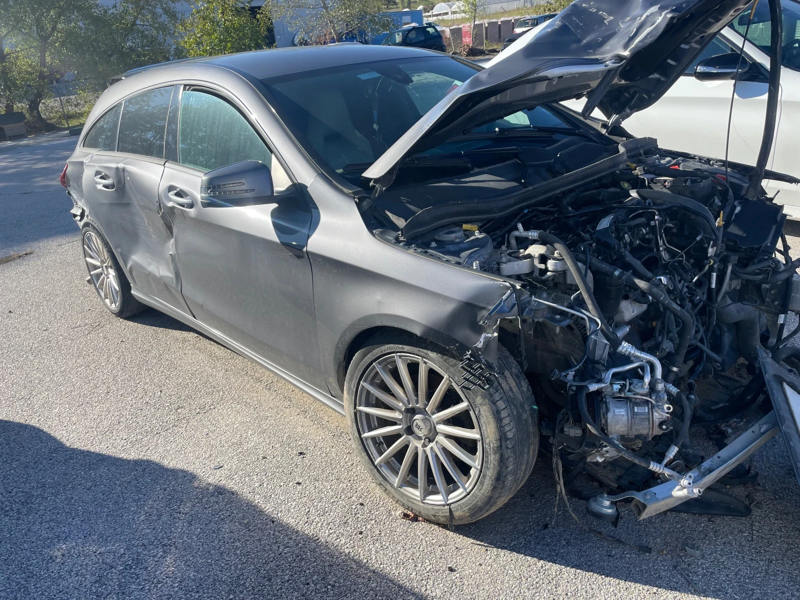 Mercedes-Benz CLA 2.2, снимка 4 - Автомобили и джипове - 54316547