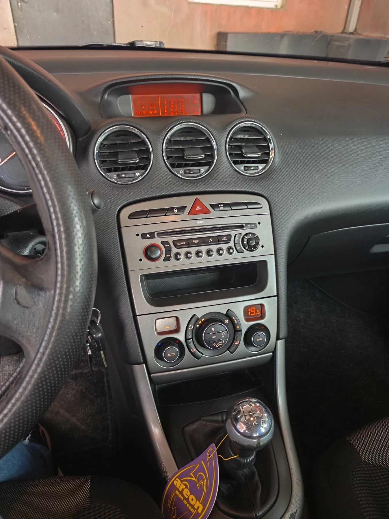 Peugeot 308, снимка 13 - Автомобили и джипове - 54574378