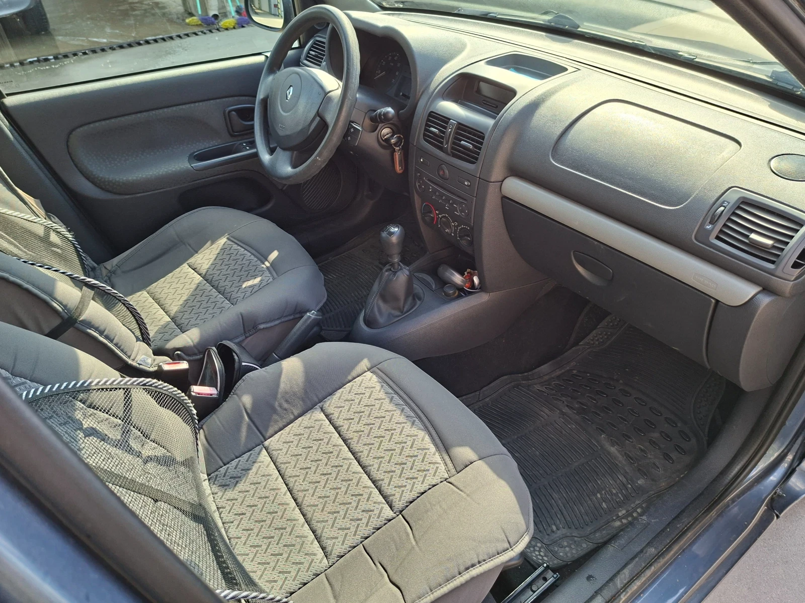 Renault Clio, снимка 7 - Автомобили и джипове - 54824008