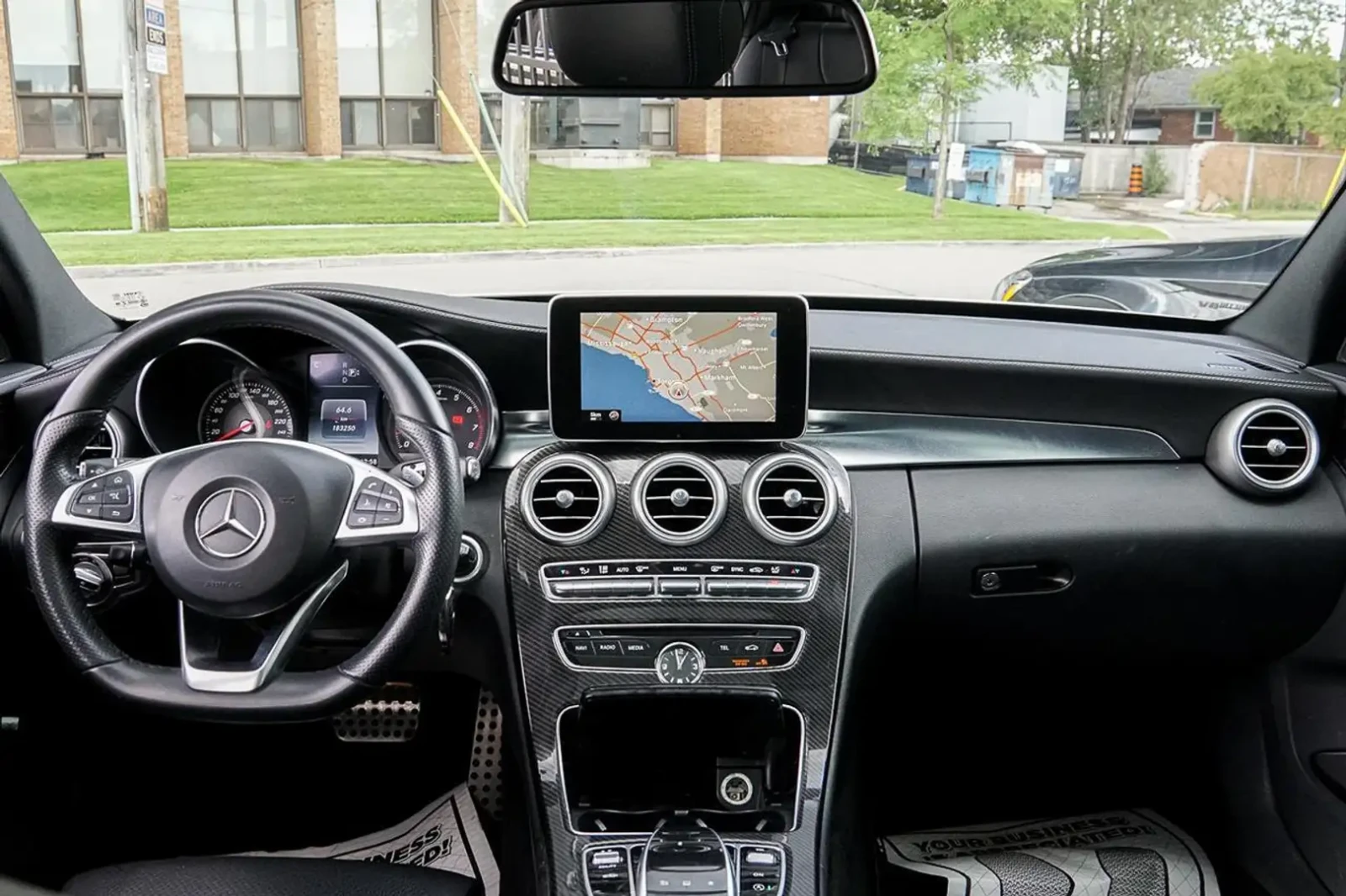 Mercedes-Benz C 400 Burmester* 4M* Пано* Carbon* Без Инциденти, снимка 5 - Автомобили и джипове - 55789940