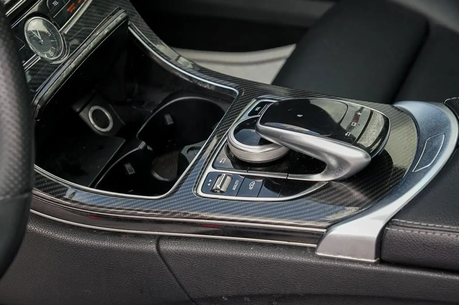 Mercedes-Benz C 400 Burmester* 4M* Пано* Carbon* Без Инциденти, снимка 11 - Автомобили и джипове - 55789940