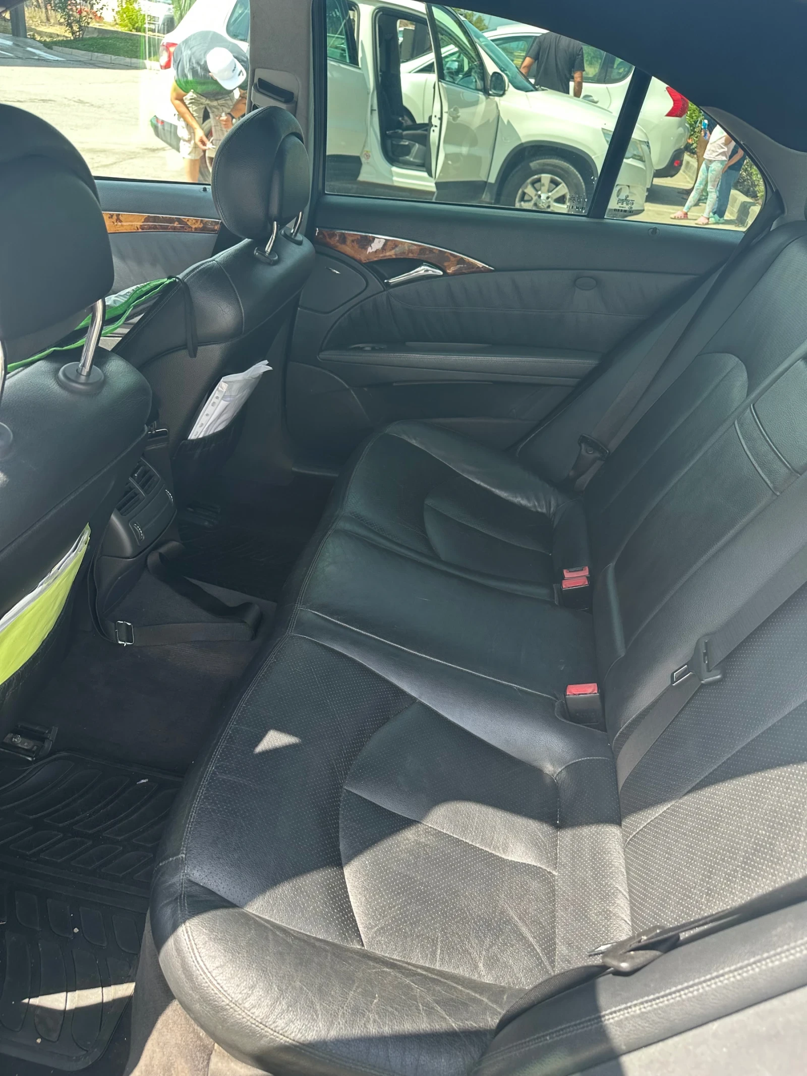 Mercedes-Benz E 270 2.7 cdi, снимка 6 - Автомобили и джипове - 55961531