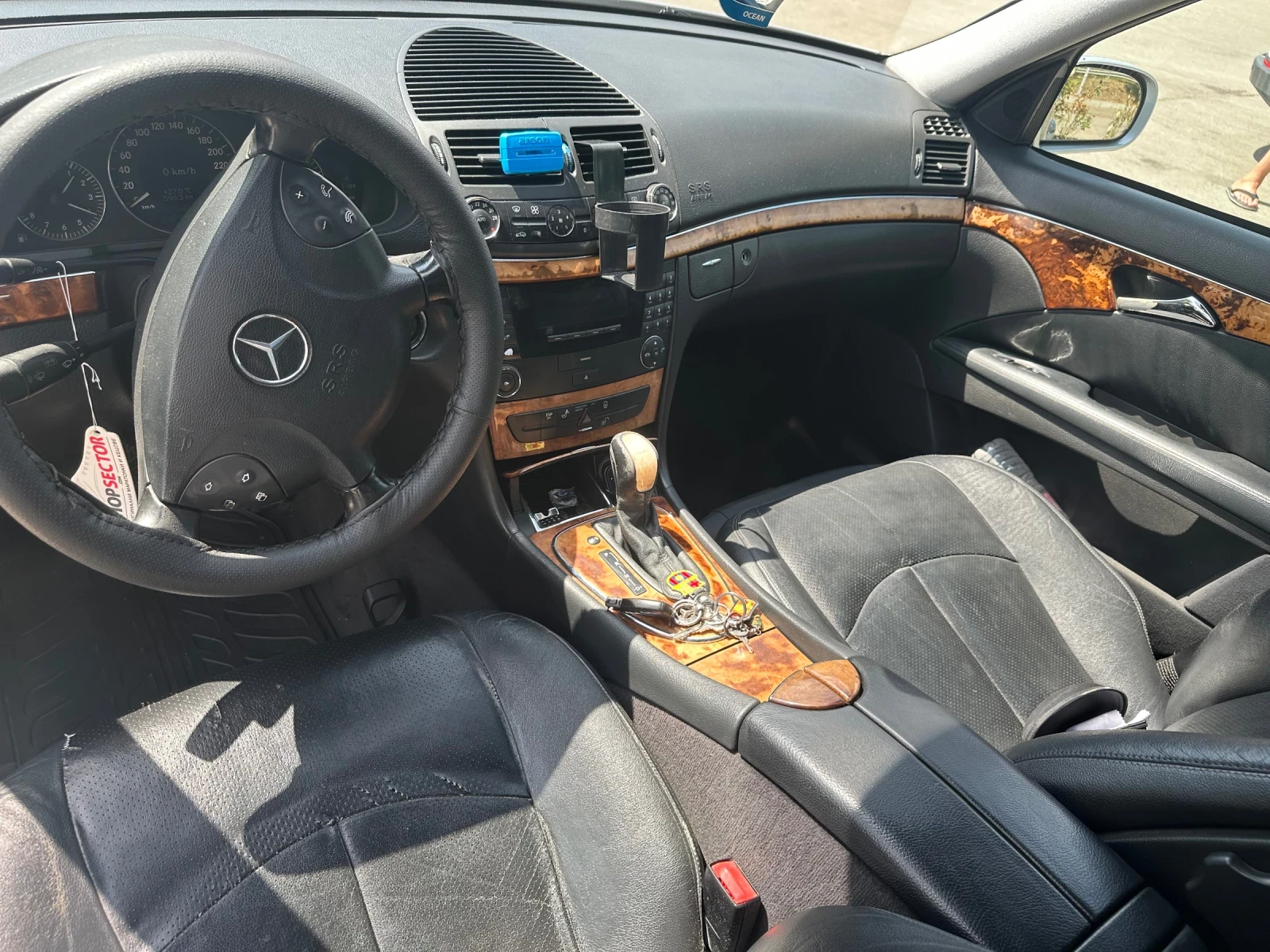 Mercedes-Benz E 270 2.7 cdi, снимка 7 - Автомобили и джипове - 55961531