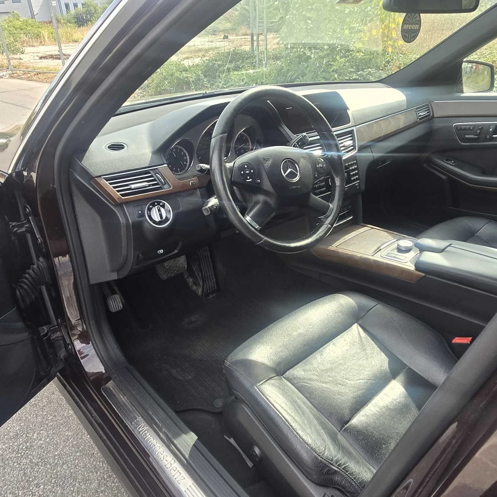 Mercedes-Benz E 350, снимка 7 - Автомобили и джипове - 56292684