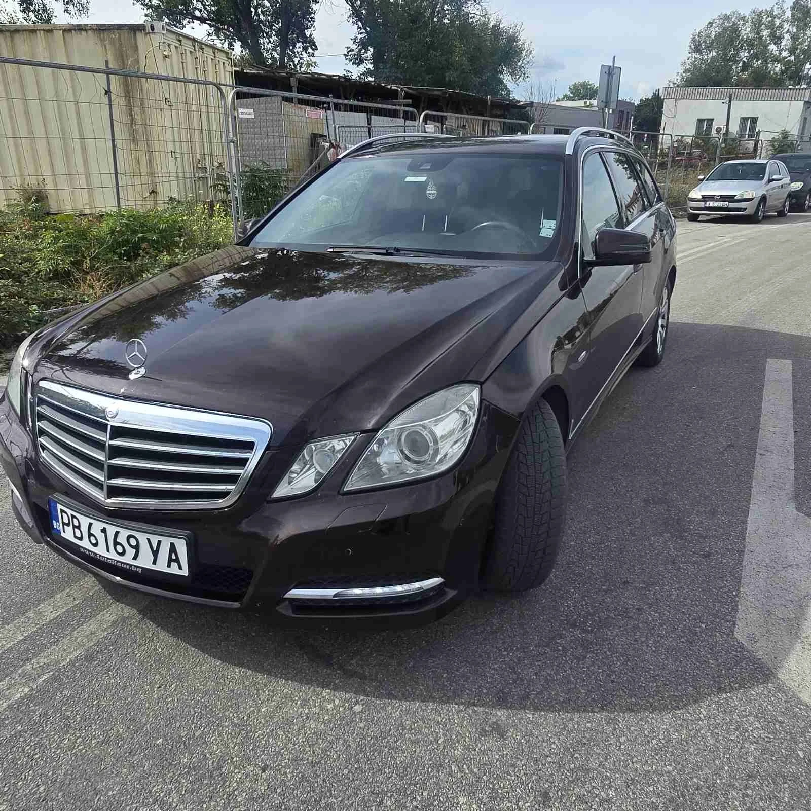 Mercedes-Benz E 350, снимка 2 - Автомобили и джипове - 56292684