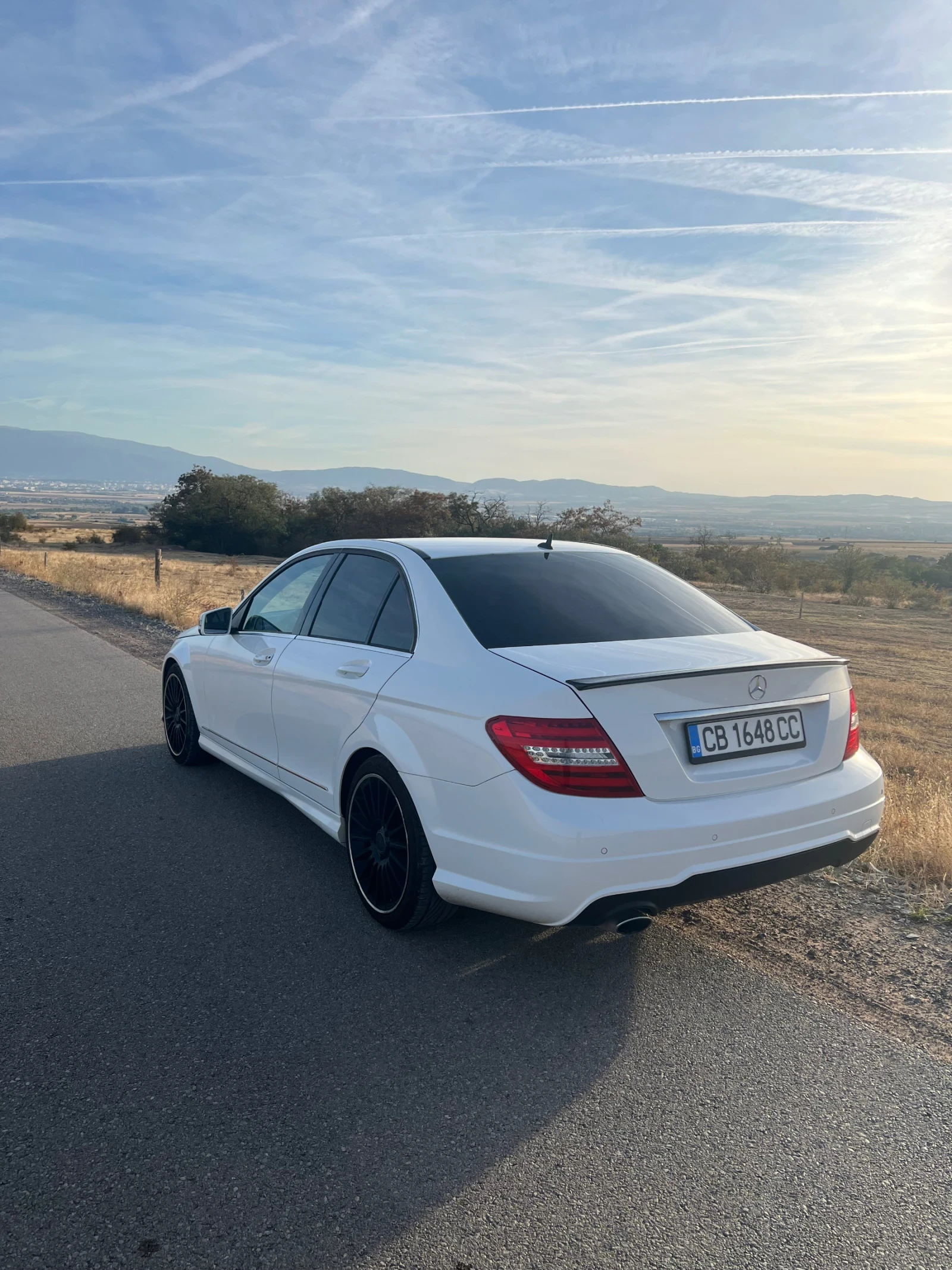 Mercedes-Benz C 220, снимка 3 - Автомобили и джипове - 56336964