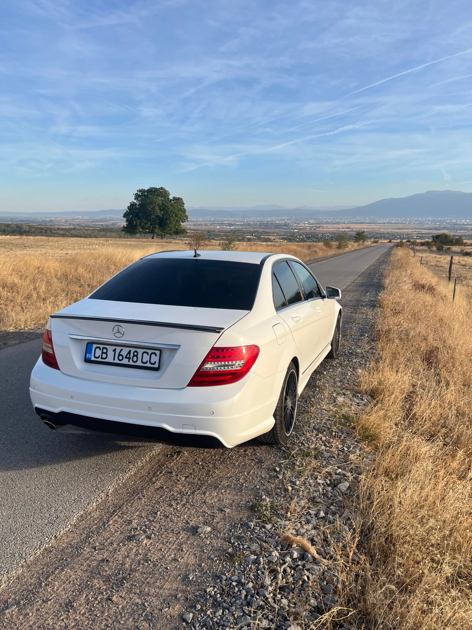 Mercedes-Benz C 220, снимка 4 - Автомобили и джипове - 56336964