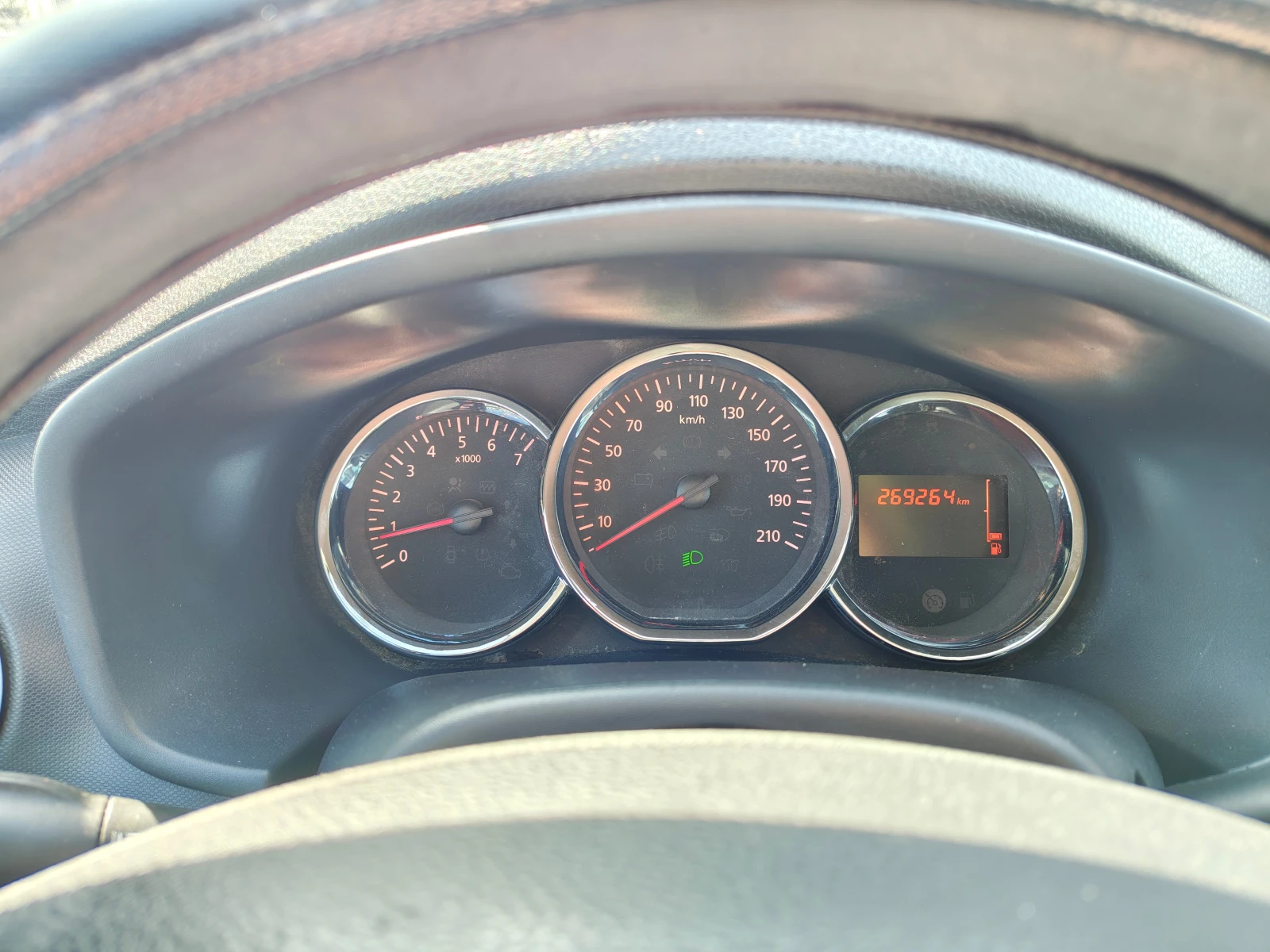 Dacia Nova 1.2 I GAZ !!!, снимка 16 - Автомобили и джипове - 56409906
