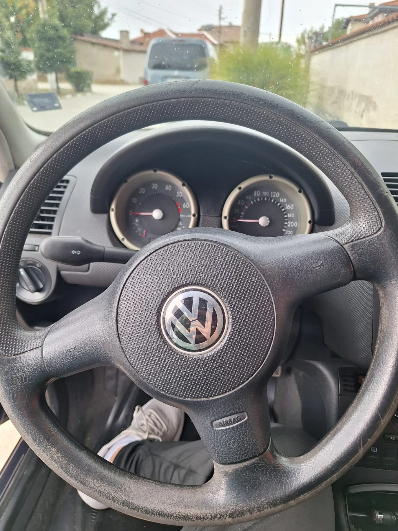 VW Polo, снимка 5 - Автомобили и джипове - 56534650