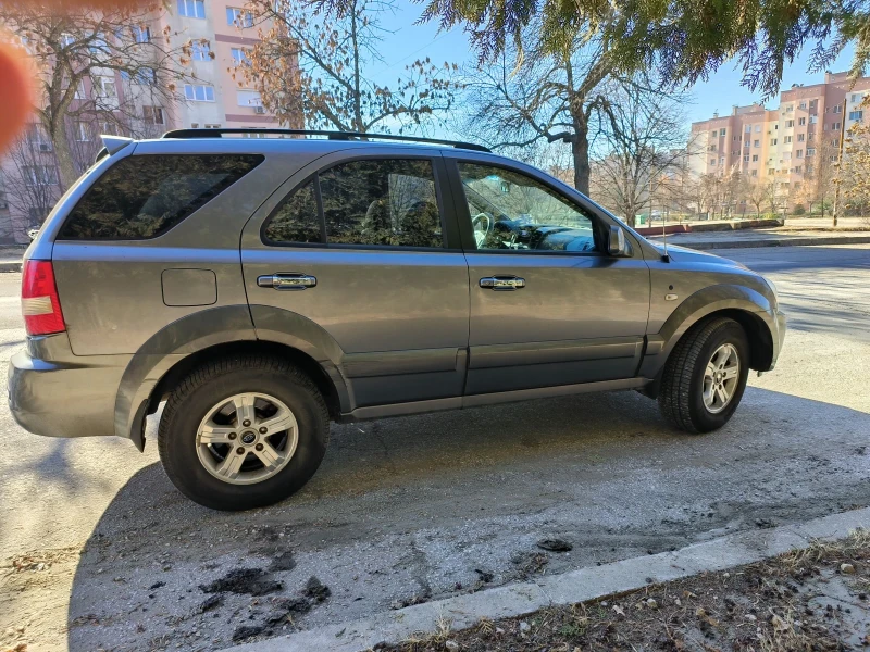 Kia Sorento 2.5CRDI, снимка 7 - Автомобили и джипове - 48112163