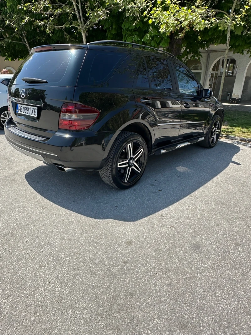 Mercedes-Benz ML 320, снимка 9 - Автомобили и джипове - 51914360