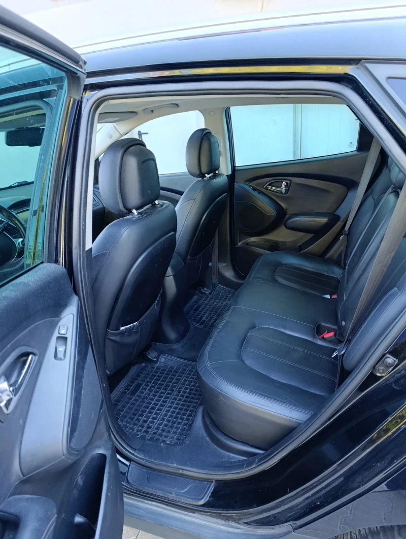 Hyundai IX35 4х4, снимка 9 - Автомобили и джипове - 51584601