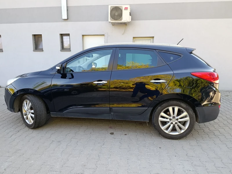 Hyundai IX35 4х4, снимка 2 - Автомобили и джипове - 51584601