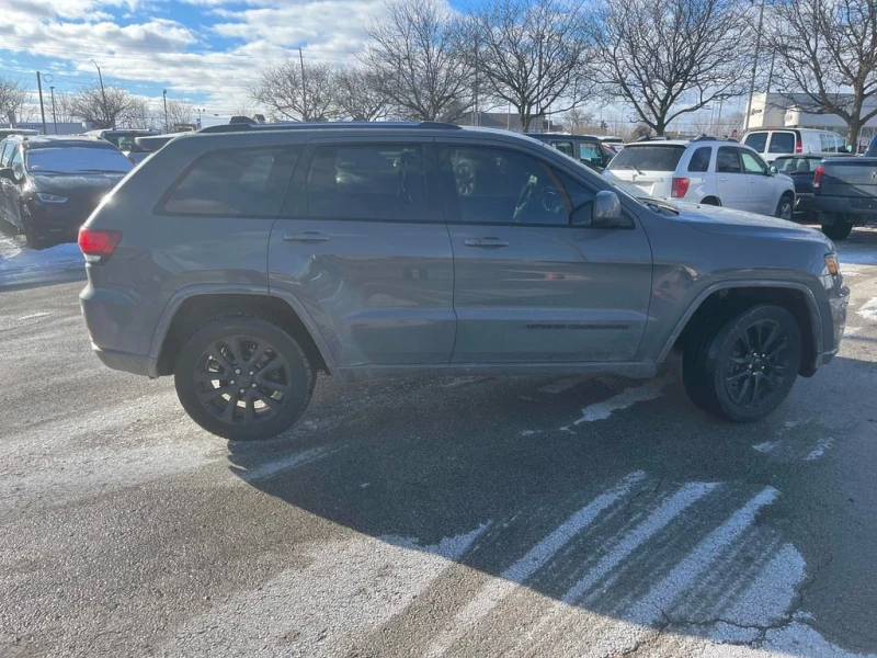 Jeep Grand cherokee 2019 Altitude * CARFAX * БЕЗ ПЪРВОНАЧАЛНА, снимка 4 - Автомобили и джипове - 52793236