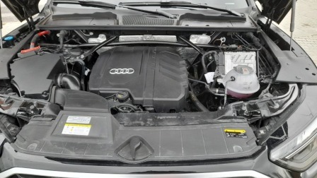 Audi Q5 S-LINE, снимка 12 - Автомобили и джипове - 45634354