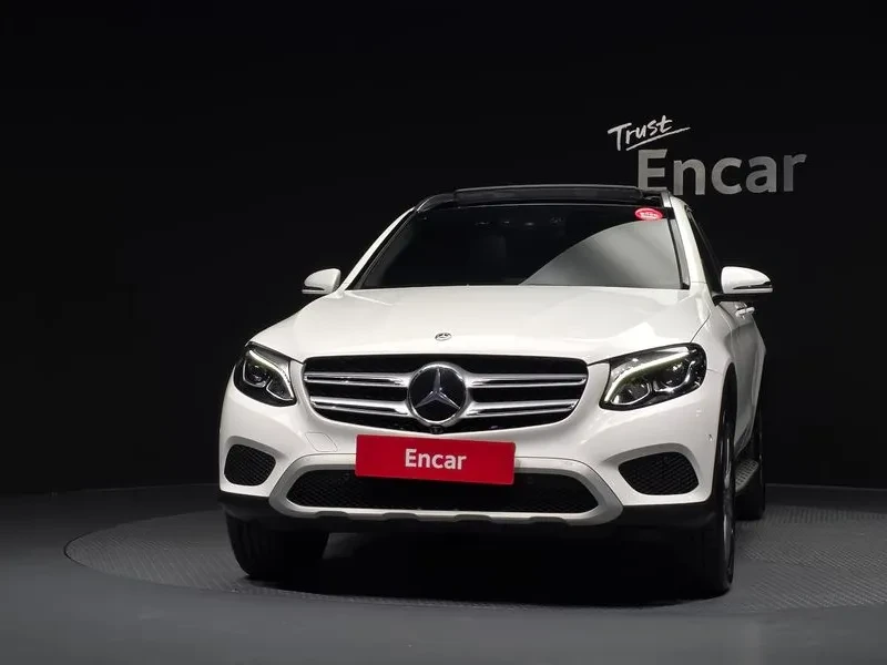 Mercedes-Benz GLC 350 E 4Matic Premium, снимка 3 - Автомобили и джипове - 56368356