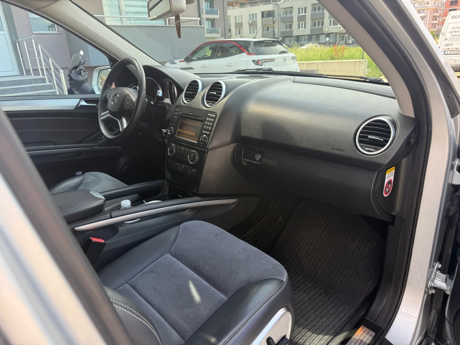 Mercedes-Benz ML 320  - изображение 3