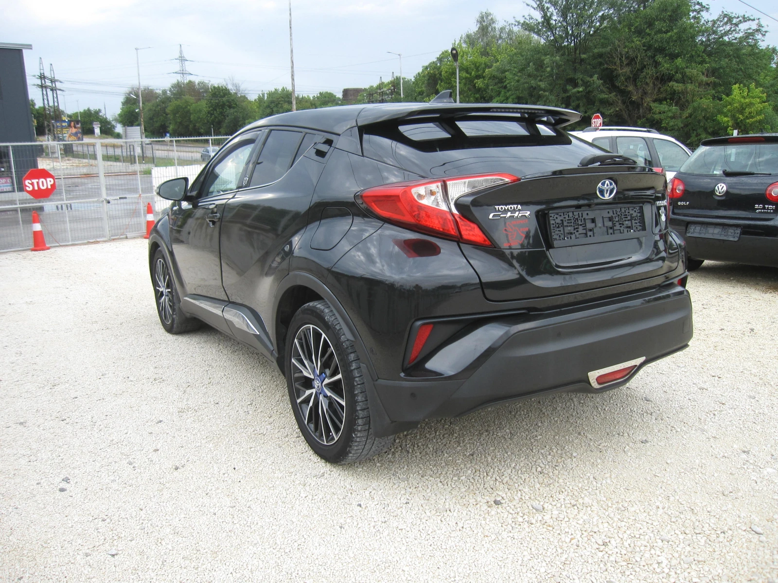 Toyota C-HR 1, 8-Хибрид, Автомат, Кожа - изображение 3