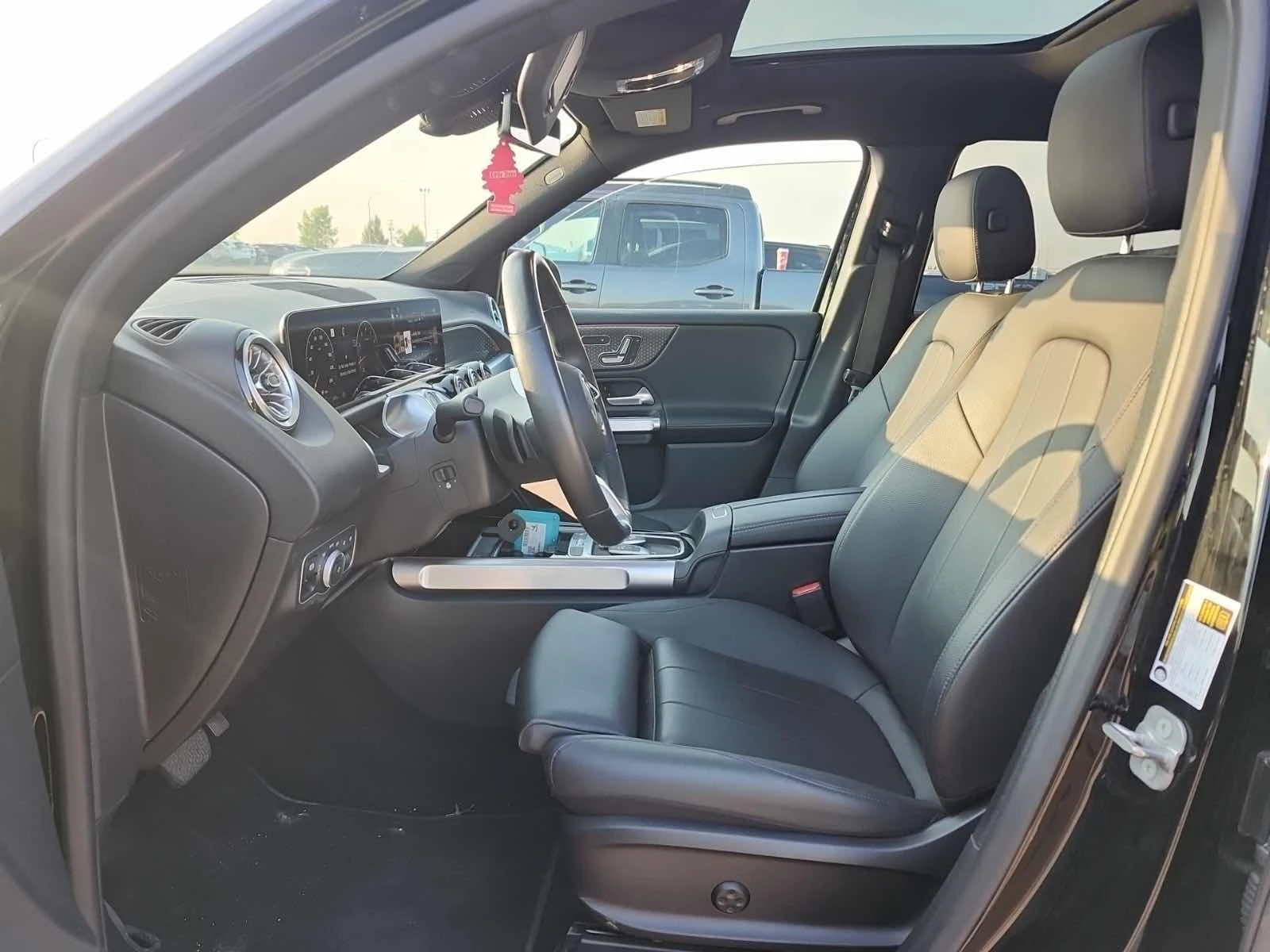 Mercedes-Benz GLB 250 CARFAX * * АВТО КРЕДИТ * *  - изображение 5