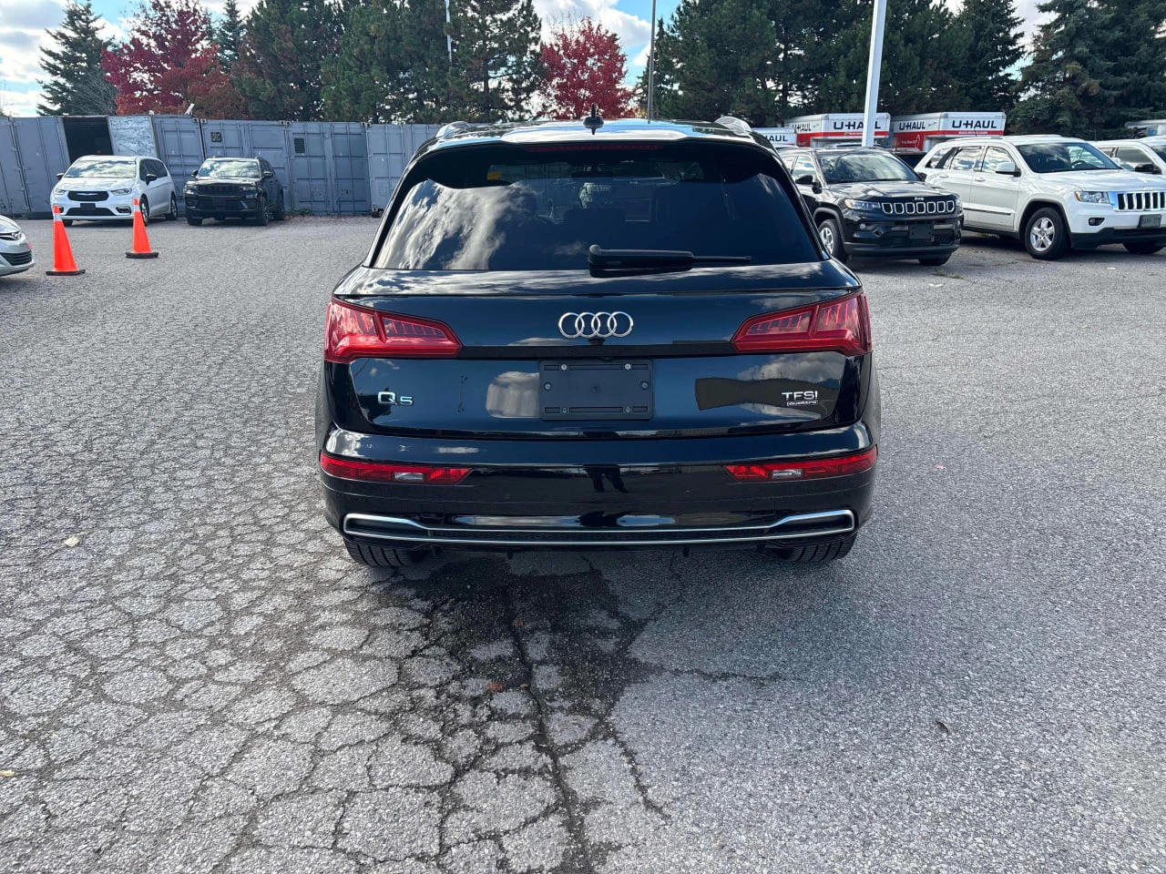 Audi Q5 * АВТО КРЕДИТ* ЦЕНА ДО БГ * СЕРВИЗНА ИСТОРИЯ *  - изображение 3