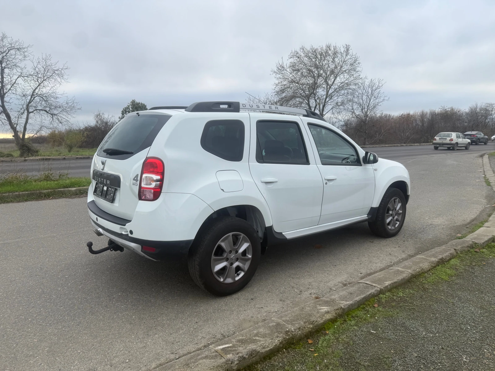 Dacia Duster FACELIFT 4x4 NAVI  | Mobile.bg   3