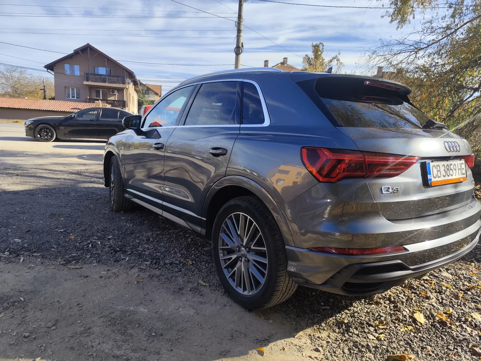 Audi Q3 S-line, снимка 2 - Автомобили и джипове - 53752965